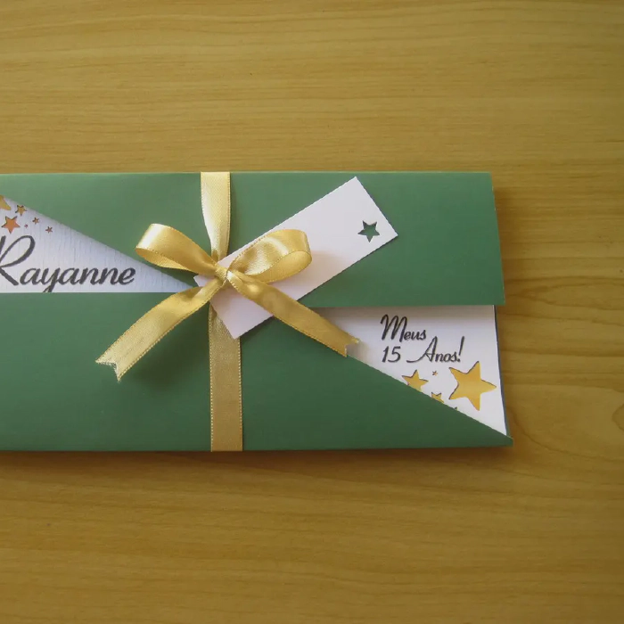 Image for post Convite de 15 Anos - com recorte